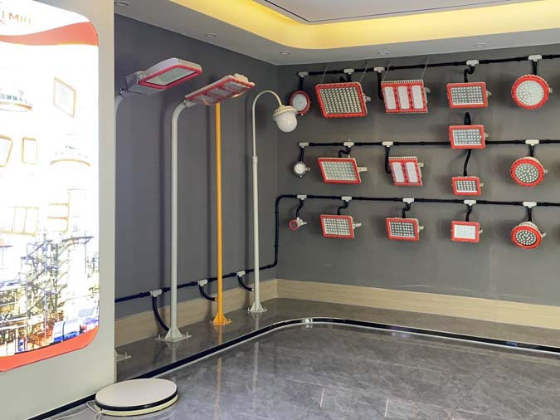 購買防爆燈的注意事項(xiàng)